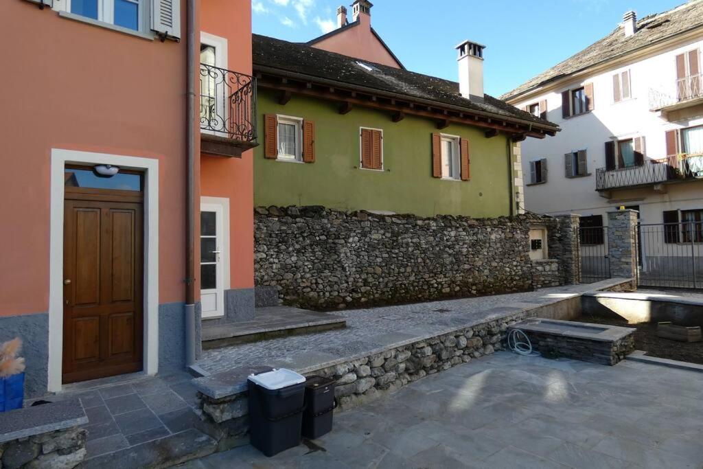 Appartement Domohouse Vista Chiesa à Domodossola Extérieur photo
